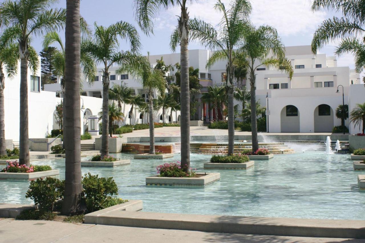 אושנסייד Mile To Beach! Private, Family & Pet Friendly Oasis! Pool Table & Hot Tub! מראה חיצוני תמונה