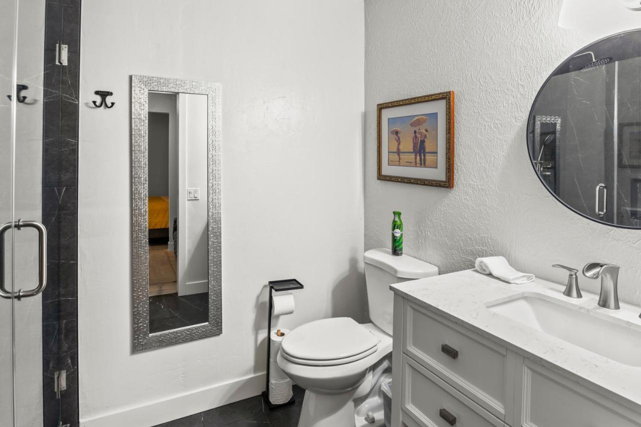 אושנסייד Mile To Beach! Private, Family & Pet Friendly Oasis! Pool Table & Hot Tub! מראה חיצוני תמונה