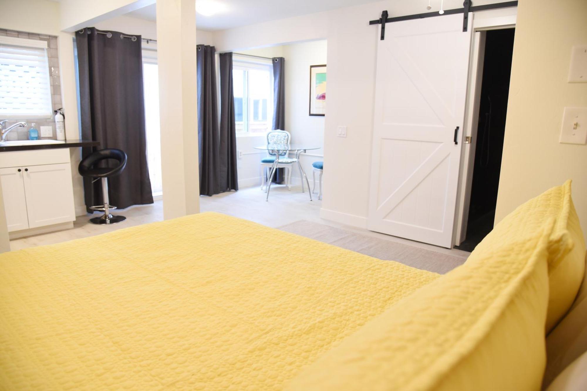 אושנסייד Mile To Beach! Private, Family & Pet Friendly Oasis! Pool Table & Hot Tub! מראה חיצוני תמונה